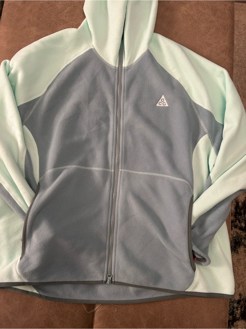 Nike ACG men’s  Two-Tone Hooded Fleece Jacket - Light Mint & Gray